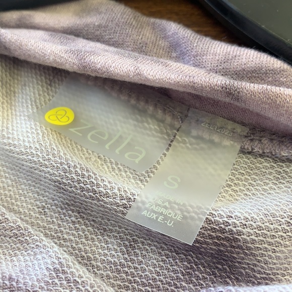 Zella front twist tie dye pullover - Picture 4 of 5